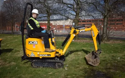 About-mini-digger-hire-image.webp